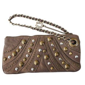 Betsey Johnson Hand Clutch Bag Cell Phone Holder Card Slots Horseshoe Zip Pull